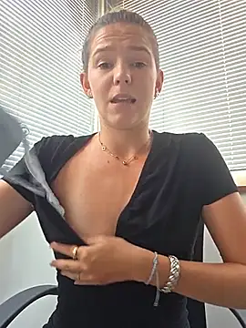 lucie mehott online show from July 22, 11:00 am