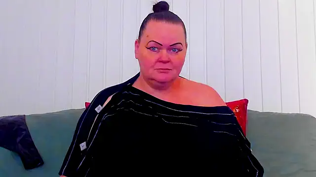 MilanaBiegert online show from February 14, 1:24 pm