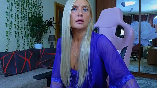 amelia blondy online show from October 24, 1:29 pm