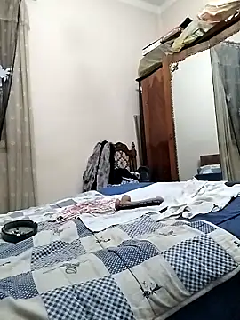 Lucia8600 online show from February 7, 9:40 pm