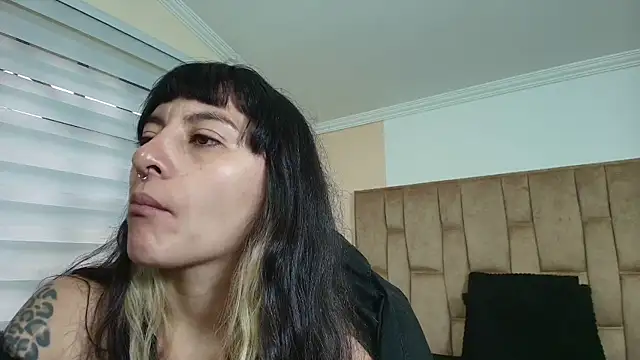 Snapshot of Naughty_Kittenm chatting on September 29, 11:37 am Naughty Kittenm online show from September 29, 11:37 am