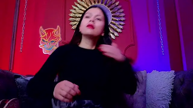 Julieta Russell online show from October 6, 12:55 pm