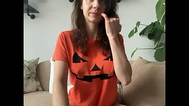 Mary Wet online show from October 17, 11:57 am