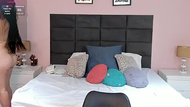 MadisonJenner online show from November 30, 1:59 pm