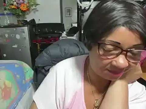 Mrs mommy  online show from October 23, 2:45 pm