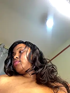 Linahlove online show from September 21, 9:02 pm