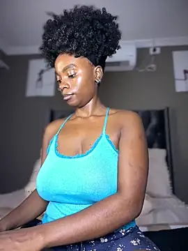 Candy-Heart online show from April 24, 3:09 am