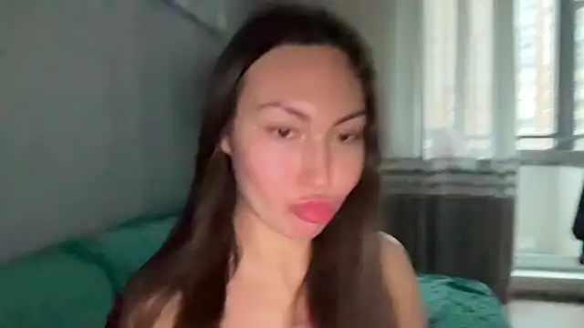 GIGI BENNET online show from September 16, 5:15 am