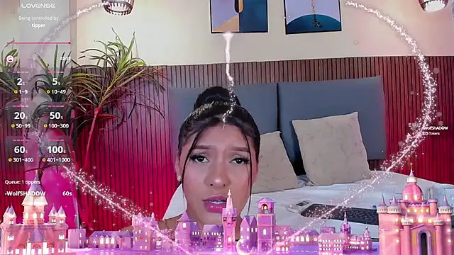 Snapshot of NicolleeEvanss chatting on September 11, 1:55 pm NicolleeEvanss online show from September 11, 1:55 pm