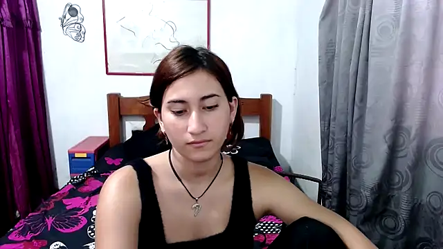 Snapshot of LadyMilk003 chatting on October 21, 5:28 pm LadyMilk003 online show from October 21, 5:28 pm
