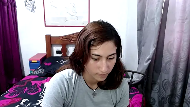 Snapshot of LadyMilk003 chatting on October 18, 5:04 pm LadyMilk003 online show from October 18, 5:04 pm