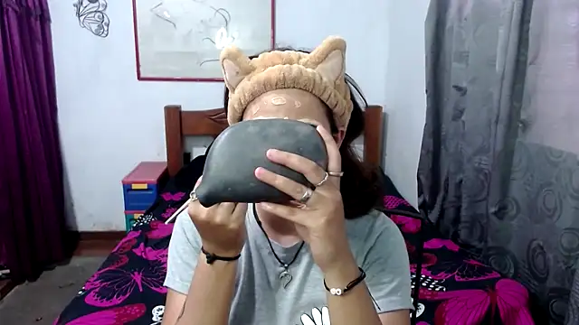 Snapshot of LadyMilk003 chatting on October 1, 3:39 pm LadyMilk003 online show from October 1, 3:39 pm