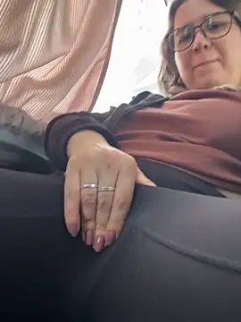 amooraaamoon online show from November 30, 1:37 pm