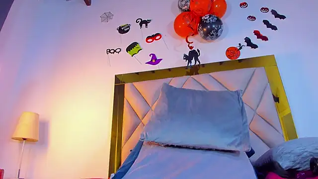 nicole grace0 online show from October 29, 12:31 pm