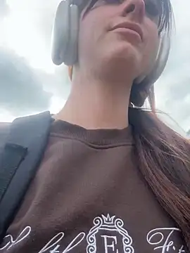 aus queen online show from November 20, 5:19 am