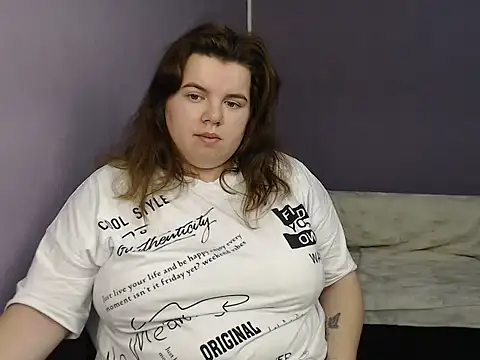 so shy online show from September 27, 9:38 am