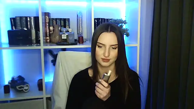 X Alisa online show from March 8, 7:51 pm