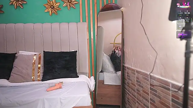 Snapshot of katlyn_martins chatting on September 24, 7:02 pm katlyn martins online show from September 24, 7:02 pm