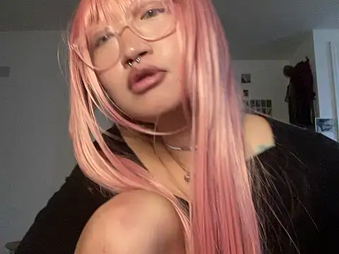 xxxYUKARIxxx online show from March 25, 2:20 pm