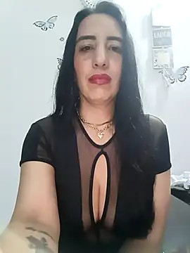 Snapshot of christine-x chatting on October 1, 10:31 am christine-x online show from October 1, 10:31 am