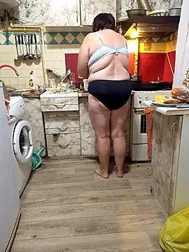 Snapshot of Liluboobs chatting on October 18, 4:15 am Liluboobs online show from October 18, 4:15 am