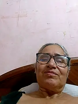  candi online show from November 15, 12:11 am