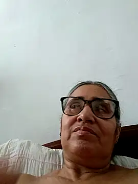  candi online show from February 28, 9:25 pm