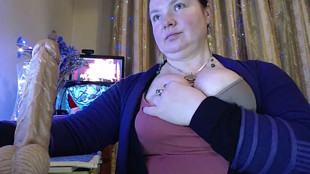 amorelara online show from February 10, 3:53 am