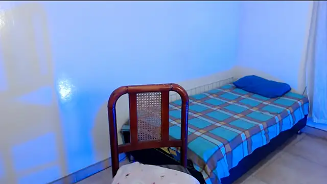 Gia atm  online show from October 12, 11:40 pm