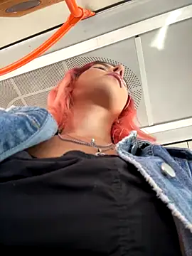 Snapshot of RiriRoseey chatting on September 24, 7:40 am RiriRoseey online show from September 24, 7:40 am