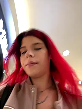 Snapshot of RiriRoseey chatting on September 27, 8:43 am RiriRoseey online show from September 27, 8:43 am