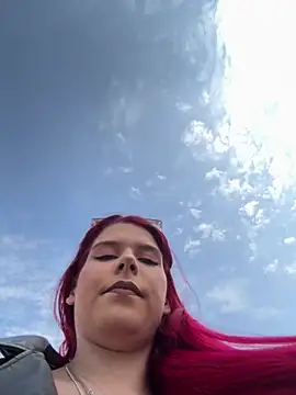 RiriRoseey online show from April 17, 7:54 am