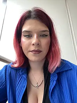 RiriRoseey online show from April 1, 9:32 am