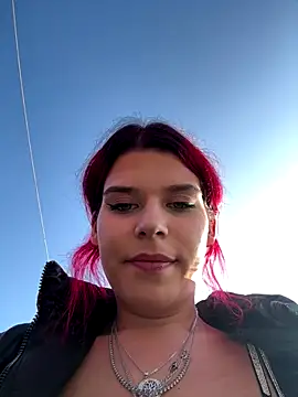 Snapshot of RiriRoseey chatting on October 17, 7:22 am RiriRoseey online show from October 17, 7:22 am