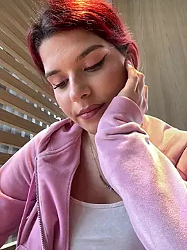 RiriRoseey online show from March 30, 9:20 am