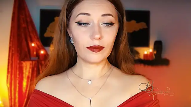 Snapshot of MissBeverlyMills chatting on October 18, 2:58 am MissBeverlyMills online show from October 18, 2:58 am