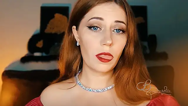 Snapshot of MissBeverlyMills chatting on September 30, 10:47 pm MissBeverlyMills online show from September 30, 10:47 pm