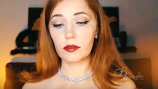 Snapshot of MissBeverlyMills chatting on September 26, 8:06 pm MissBeverlyMills online show from September 26, 8:06 pm