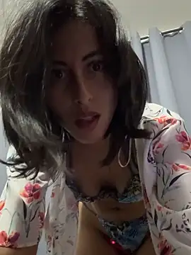 Anahi cake online show from May 1, 5:43 am