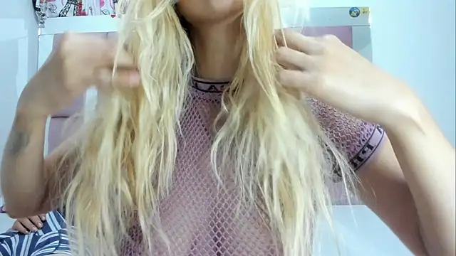 bigcock iris08 online show from November 13, 9:03 pm