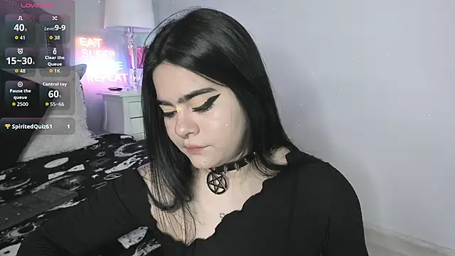 Snapshot of atena_hill chatting on September 25, 7:34 pm atena hill online show from September 25, 7:34 pm
