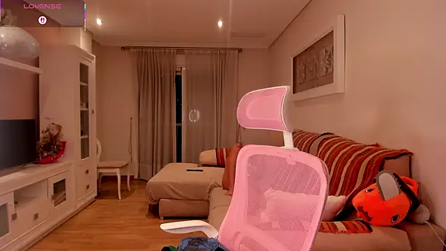 bella apont online show from October 10, 11:31 pm