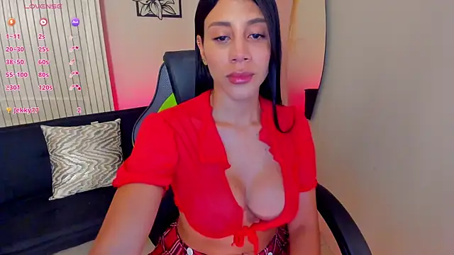 CharlotteCox  online show from April 5, 11:09 am