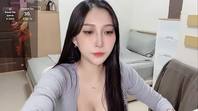 Snapshot of yu5888 chatting on October 17, 10:07 am yu5888 online show from October 17, 10:07 am