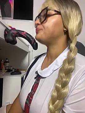 keirabbw online show from October 6, 2:39 am