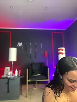 Snapshot of CharlotteScotte chatting on October 3, 11:48 am CharlotteScotte online show from October 3, 11:48 am