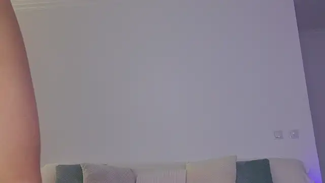 Snapshot of LilyRoselyn chatting on September 23, 5:11 pm LilyRoselyn online show from September 23, 5:11 pm