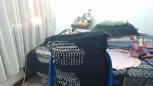 Snapshot of Anny_Smith69 chatting on October 13, 11:02 am Anny Smith69 online show from October 13, 11:02 am