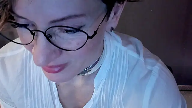 Dorothy Meyer online show from February 25, 5:28 am