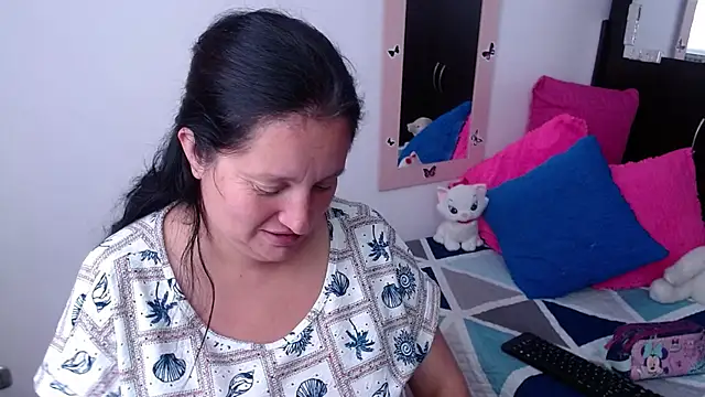 CristialJones  online show from November 10, 2:34 pm